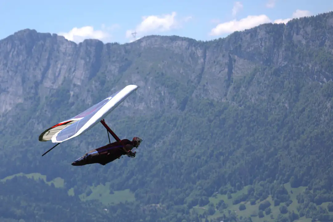 A tandem hang glider in flight