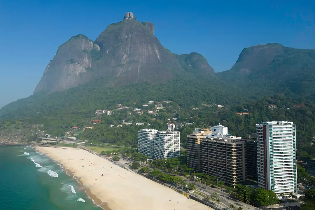 São Conrado coast and Pedra da Gávea from Pedra Bonita