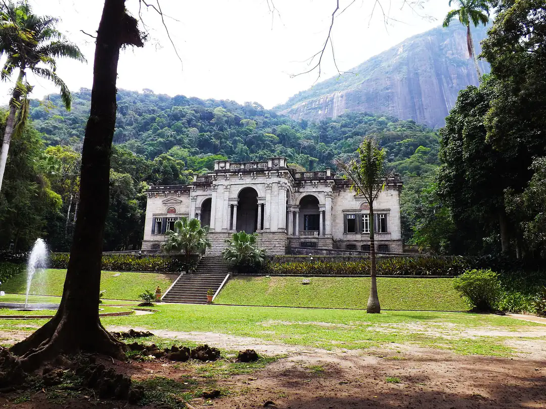 Parque Lage palace seen from the open garden grounds