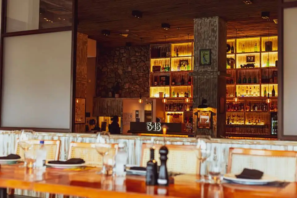 The dining room at Corrientes 348 in Barra da Tijuca